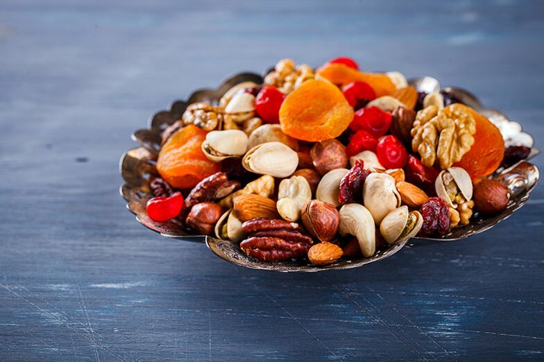 Dried fruit that is useful for making sweet sausages without fat
