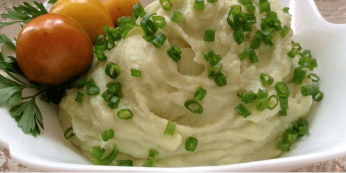 Puree is made of colored cabbage with tomatoes